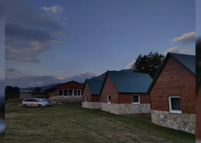 Rural Resort Tron